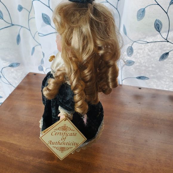 Soft Expressions Porcelain Collectible Doll Handcrafted Bisque Green Dress & Bow - Picture 3 of 12